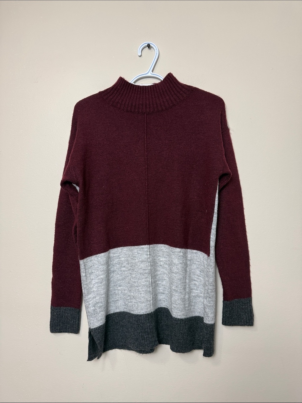 Ricki’s Colorblock Tunic Sweater - Burgundy, Gray, Charcoal size S